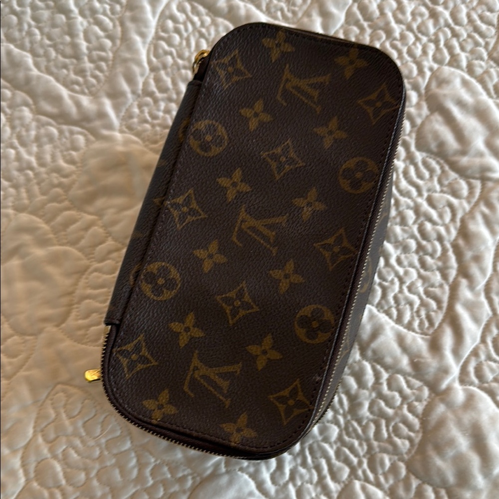 Authentic Louis Vuitton Monogram Brown makeup case